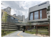 https://cdn.apub.kr/journalsite/sites/khousing/2021-032-04/N0450320405/images/JKHA_2021_v32n4_51_t001-3.jpg