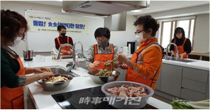 https://cdn.apub.kr/journalsite/sites/khousing/2024-035-02/N0450350204/images/Figure_khousing_35_02_04_T4-44.jpg